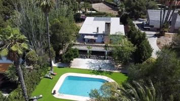 Chalet en venta en Petrer photo 0