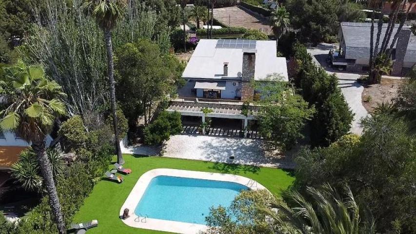 Chalet en venta en Petrer photo 0