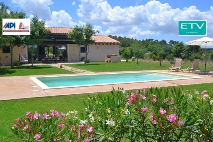 Chalet en venta en Muro, Muro photo 0