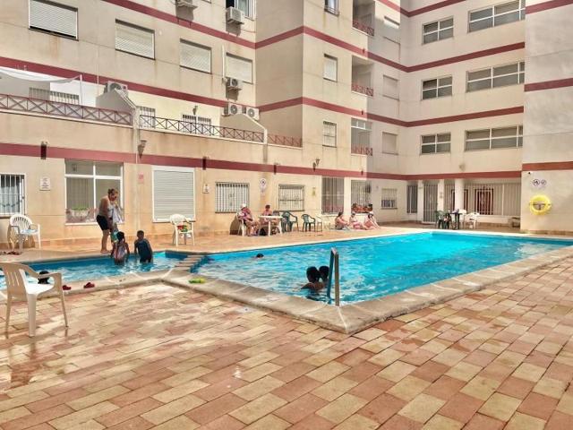 Apartamento en venta en Torrevieja photo 0