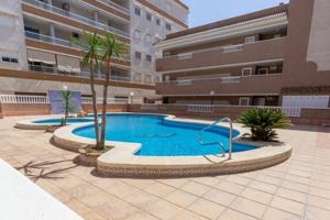 Bungalow en venta en Santa Pola, Avenida Salamanca, 03130 photo 0
