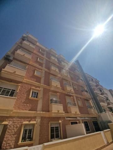 Apartamento en venta en Torrevieja photo 0