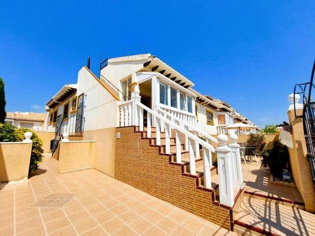 Bungalow en venta en Orihuela Costa photo 0