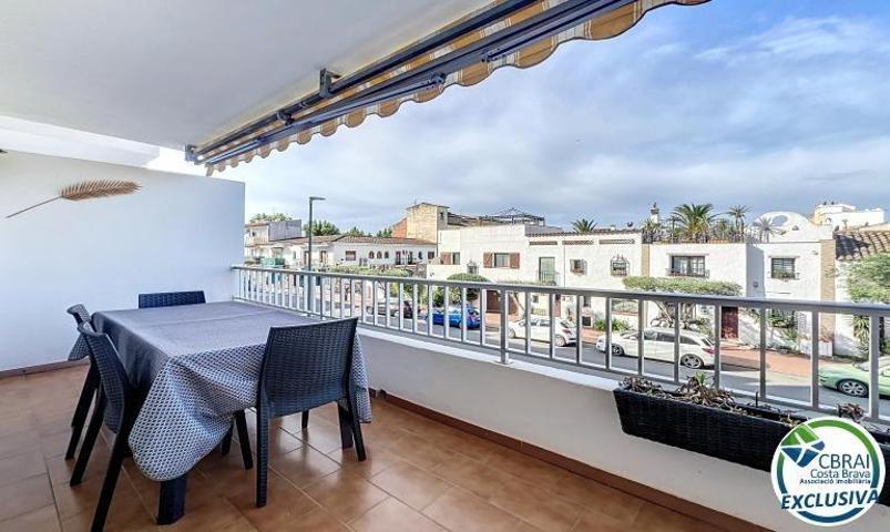 Apartamento en venta en Empuriabrava, Caballito del mar photo 0