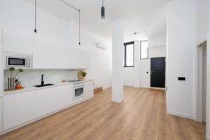Piso en venta en Granada, Bola de oro photo 0