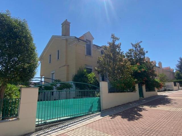 Chalet en venta en Valladolid, Fuente berrocal photo 0