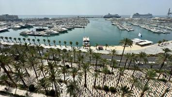 Piso en venta en Alicante, Casco Histórico-Santa Cruz photo 0