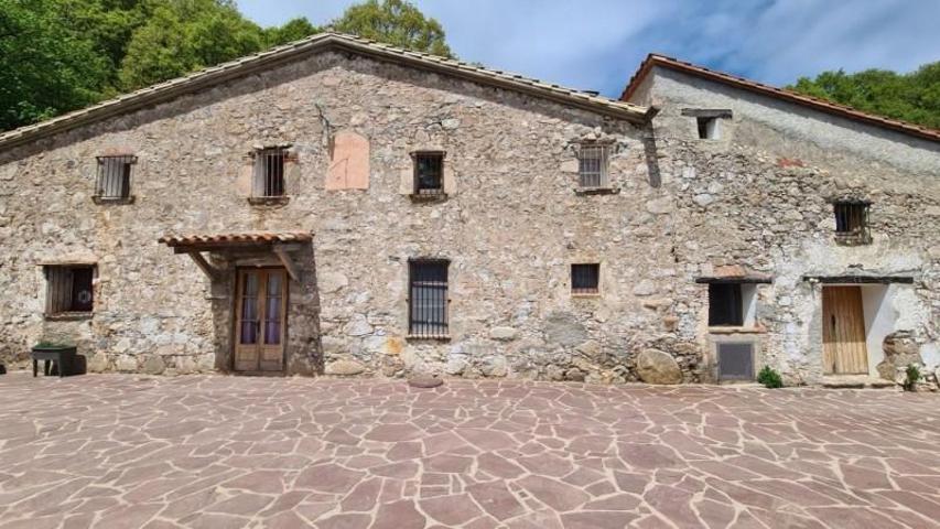 Casa con terreno en alquiler en Fogars de Montclús, Santa fé del montseny photo 0
