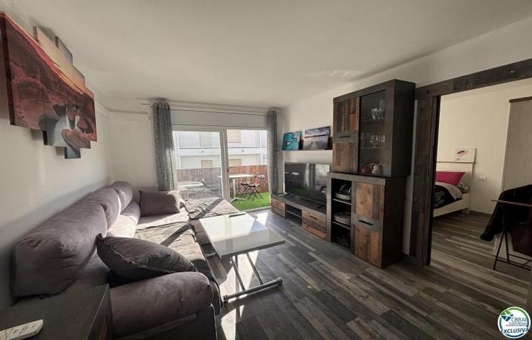 Apartamento en venta en Roses photo 0