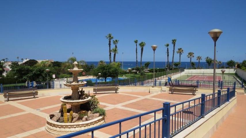 Apartamento en venta en Pilar de la Horadada photo 0