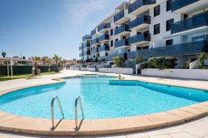 Piso en venta en Denia, Dénia photo 0