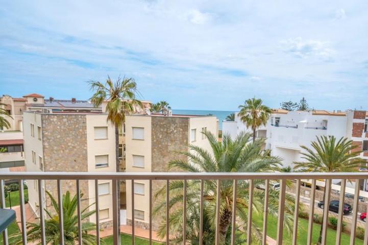Piso en venta en Denia, Dénia photo 0