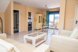 Piso en venta en Denia, Dénia photo 0