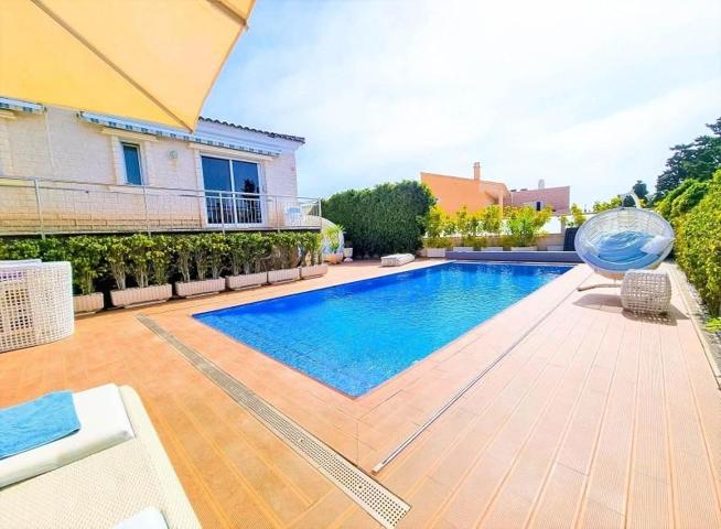 Chalet en venta en Torrevieja photo 0