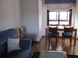 Apartamento en alquiler en Valladolid, Delicias photo 0