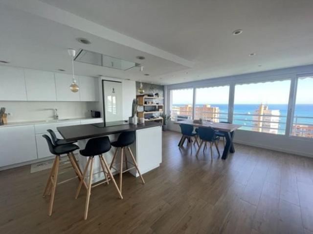 Piso en alquiler en Alicante, L'Alacantí photo 0