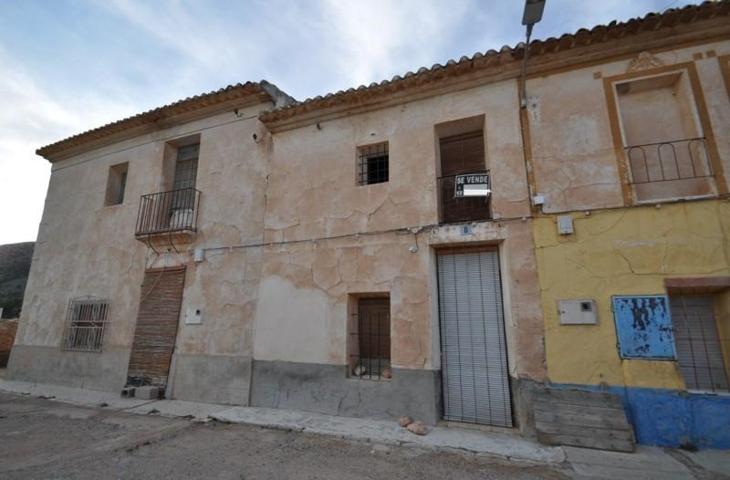 Adosada en venta en Hondon de las Nieves photo 0