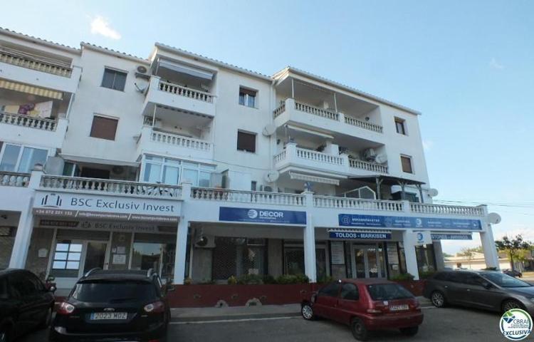 Apartamento en venta en Empuriabrava photo 0