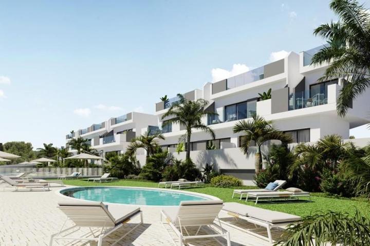 Aticos en venta en Torrevieja, Lago jardin photo 0