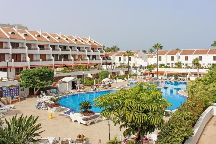 Apartamento en venta en Playa de las Américas, Avenida Rafael Puig Lluvina, 38660 photo 0