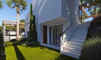 Chalet en venta en Orihuela Costa, Campoamor photo 0