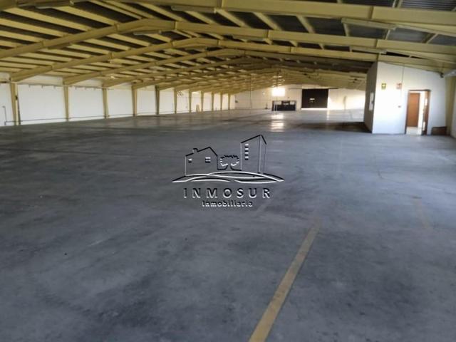 Nave industrial en venta en Lucena, Lucena photo 0