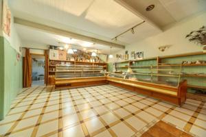 Local comercial en venta en Novelda, Comunidad valenciana photo 0