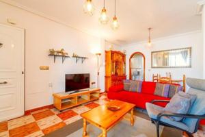 Apartamento en venta en Orihuela Costa, Villamartín-Las Filipinas photo 0
