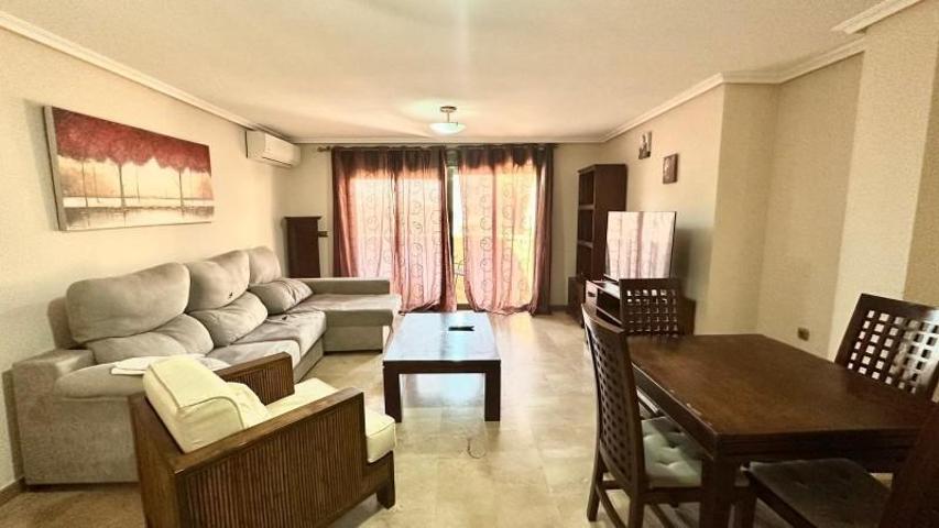 Apartamento en venta en Torrevieja, Torrevieja photo 0