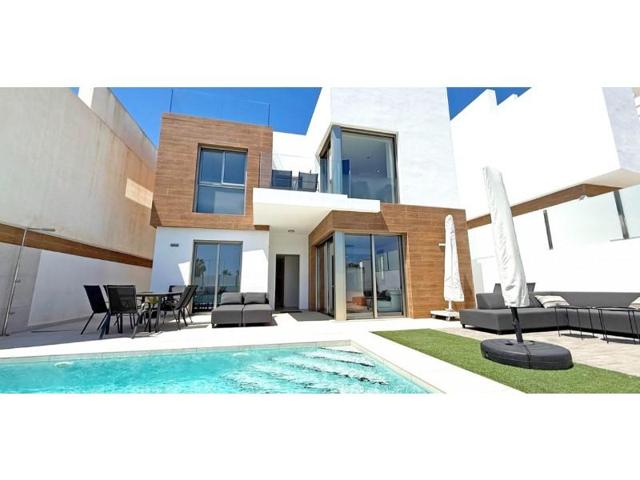 Chalet en venta en Orihuela, Villamartín - Las Filipinas photo 0
