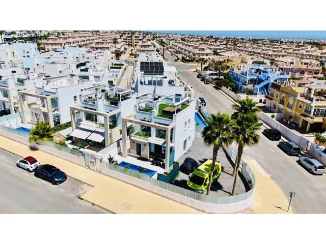 Chalet en venta en Orihuela, Lomas de Cabo Roig - Los Dolses photo 0