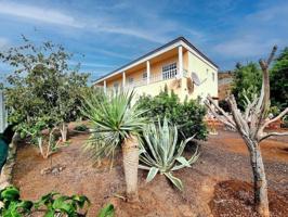 Bungalow en venta en Adeje photo 0