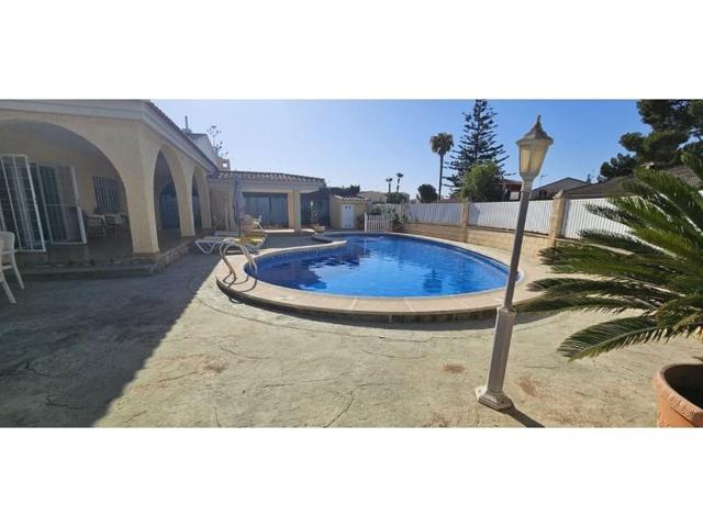 Chalet en venta en Orihuela photo 0