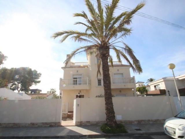 Chalet en venta en Orihuela photo 0