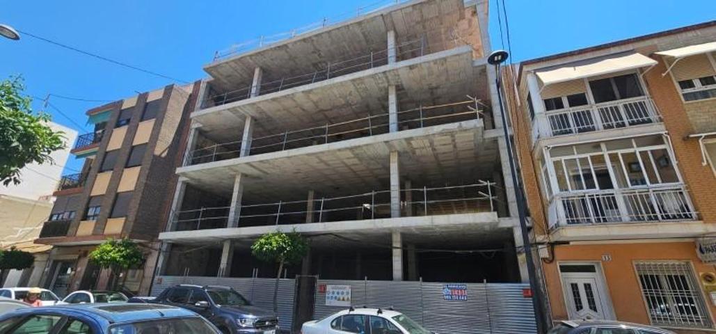 Edificio en venta en Guardamar del Segura, Guardamar Centro photo 0