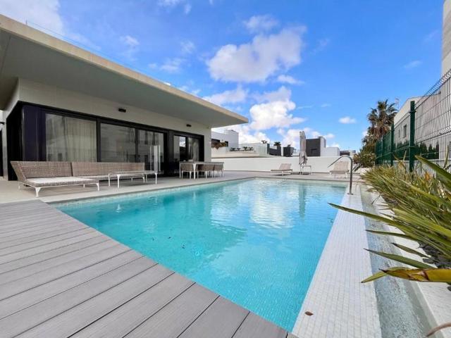 Chalet en venta en Orihuela photo 0