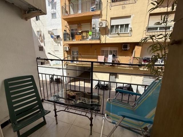 Apartamento en venta en Alicante, Los angeles photo 0