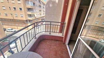 Piso en venta en Torrevieja, Centro photo 0