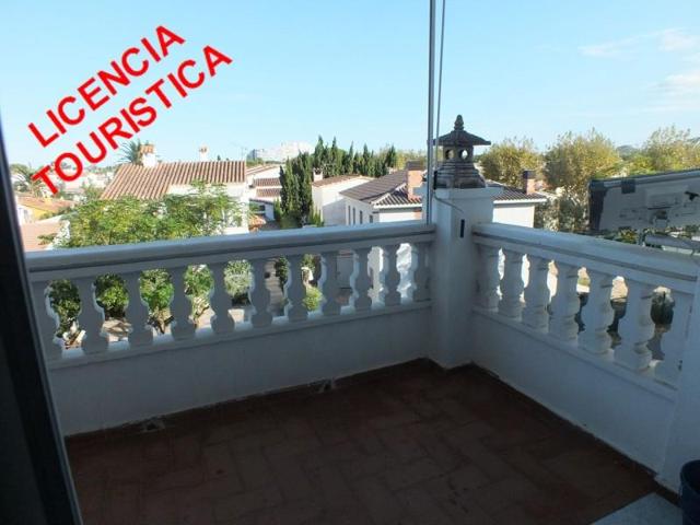 Apartamento en venta en Empuriabrava photo 0