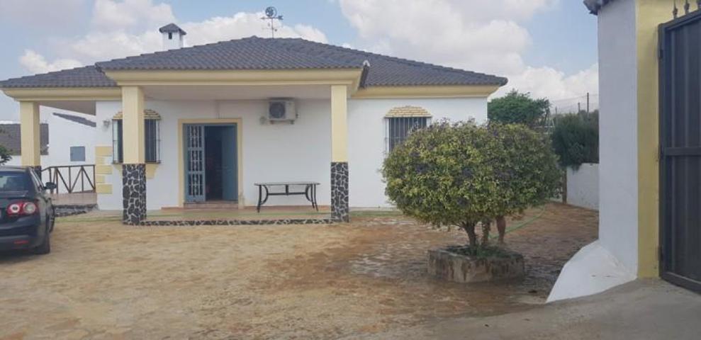 Casa con terreno en venta en Arcos de la Frontera, Venta el pavo photo 0