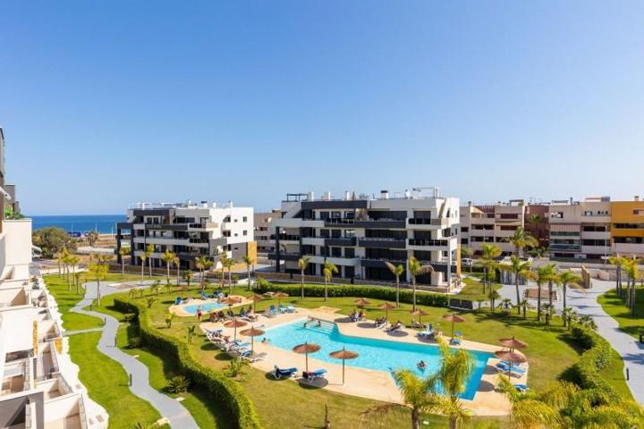 Apartamento en venta en Orihuela Costa, Punta Prima photo 0