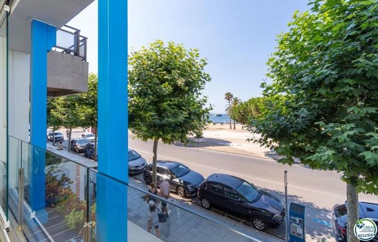 Apartamento en venta en Roses photo 0