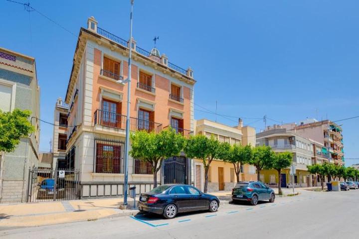 Casa en venta en Callosa de Segura photo 0