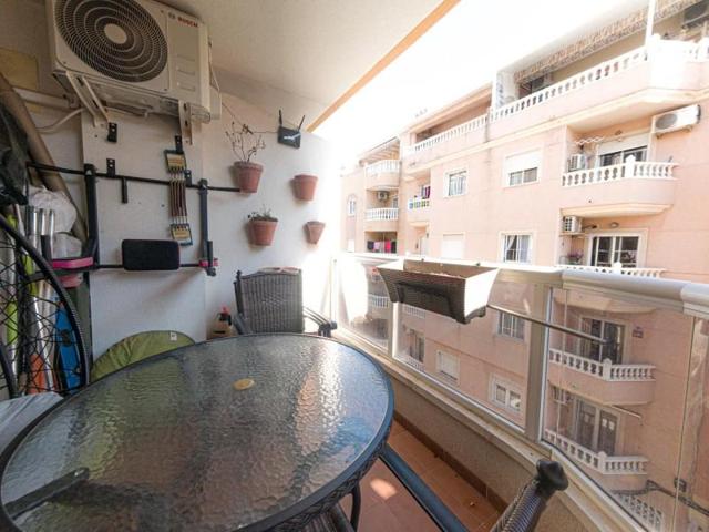 Apartamento en venta en Torrevieja photo 0