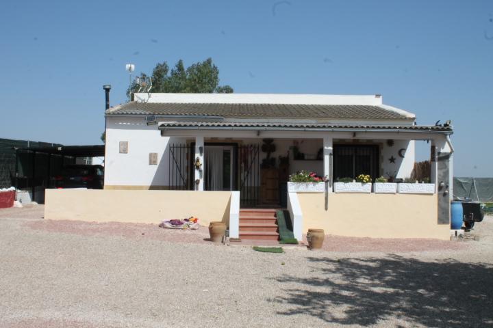 Chalet en venta en Sax photo 0