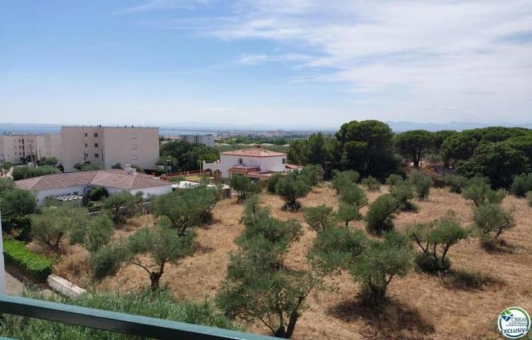 Apartamento en venta en Roses photo 0