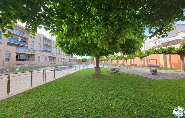 Apartamento en venta en Empuriabrava photo 0