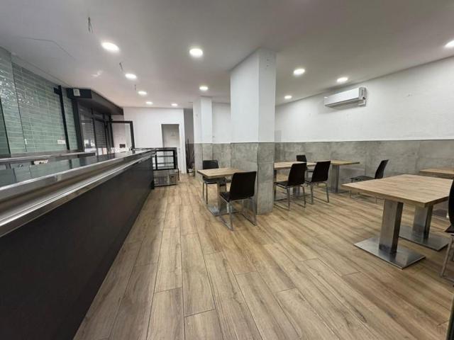 Local comercial en venta en Sant Adrià de Besòs, Besos Zona de - Sant Adrià de Besòs photo 0