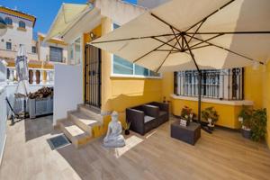 Casas de pueblo en venta en Guardamar del Segura photo 0