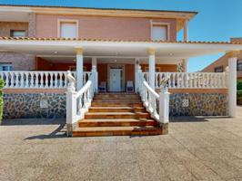 Chalet en venta en La Manga del Mar Menor photo 0
